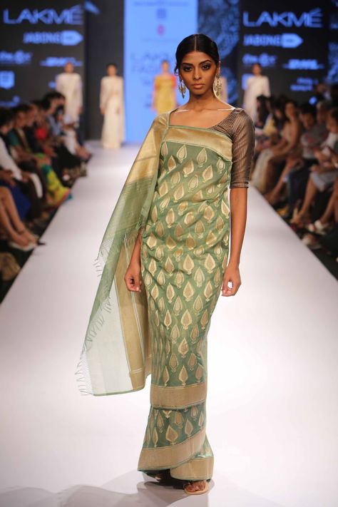 Glimpse of stunning collection by Swati & Sunaina at Lakme Fashion Week Winter Festive 2015! #JabongLFW Lakme Fashion Week 2015, Fashion Week Winter, Lakme Fashion Week, Classy Casual Outfits, Classy Casual, Traditional Wear, Indian Beauty Saree, The Dream, Fashion Week