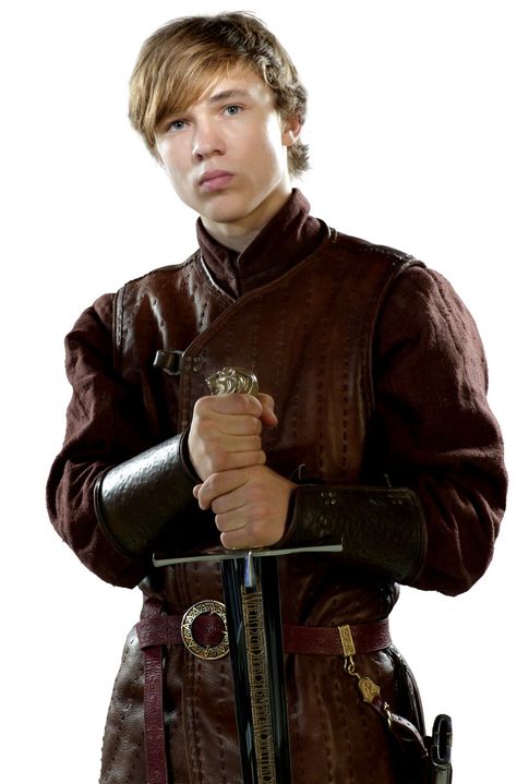 William Moseley as Peter Pevensie - The Chronicles of Narnia Prince Caspian Cair Paravel, Narnia Movies, Susan Pevensie, Peter Pevensie, Narnia Prince Caspian, Lucy Pevensie, William Moseley, Narnia 3, Edmund Pevensie