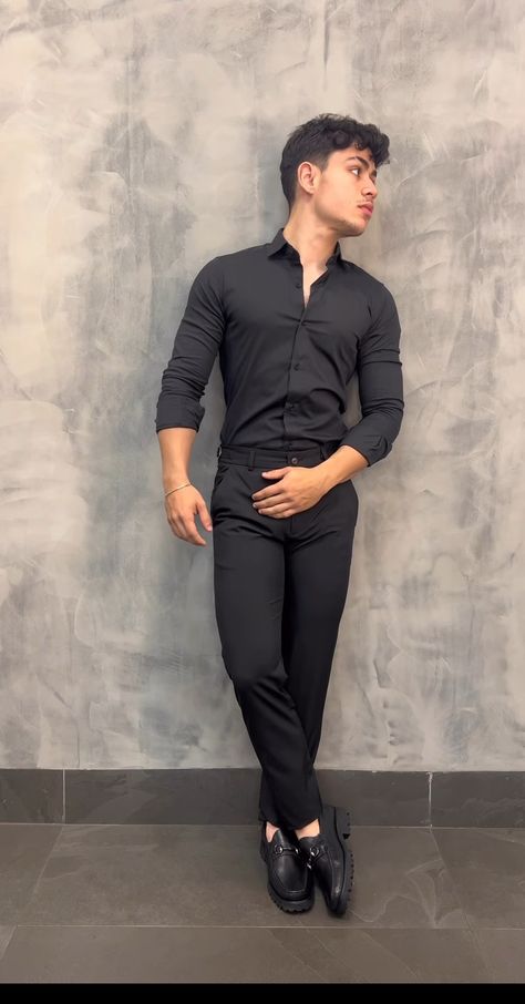 Dress Shirt Outfit Men, Dressing Sense For Men, Brown Shoes Outfit, Mens Beauty, Men Fashion Photoshoot, Mens Smart Casual Outfits, Shirt Outfit Men, Black Men Fashion Casual, Shirt Dress Outfit