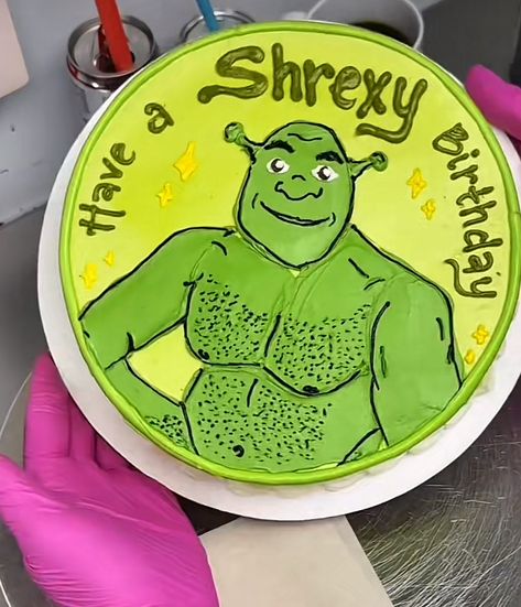 Shrek Desserts, Shrek Cake, Movie Cakes, Birthday Dinner Party, 19th Birthday, Hello Kitty Cake, Birthday Dinners, Shrek, Cookie Cake