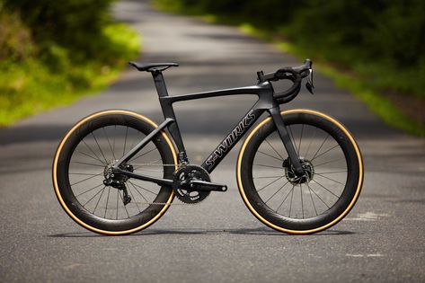 Specialized S-Works Venge Specialized Road Bikes, Specialized Venge, Biking Aesthetic, Bike Riding Benefits, Biking Benefits, Bike Equipment, Specialized Bikes, Suspension Bike, Bike Route