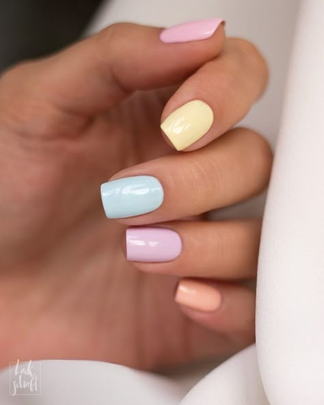 Pastel Nails Ideas, Multicolored Nails, Pastel Nails Designs, Simple Gel Nails, Cute Gel Nails, Short Acrylic Nails Designs, Pastel Nails, Beach Nails, Dipped Nails