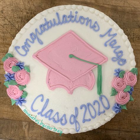 Grad Cake Ideas Simple, Grad Cookie Cake, Round Graduation Cakes, Cute Graduation Cakes, 3 Tier Graduation Cake, Girl Graduation Cake, Grad Cake Ideas, Simple Graduation Cakes, Nursing Graduation Cakes