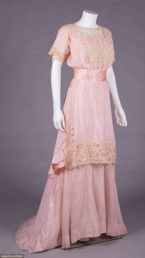 Edwardian Wardrobe, Titanic Dresses, 1912 Fashion, Edwardian Tea Dress, Edwardian Dresses, Edwardian Gowns, Tea Gown, Silk Evening Gown, 1910s Fashion