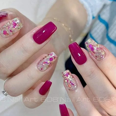 Elegant Touch Nails, Red Nails Glitter, Quick Nail Art, Bridal Nail Art, Purple Acrylic Nails, Art Deco Nails, Hello Nails, Fancy Nails Designs, Glitter Gel Nails