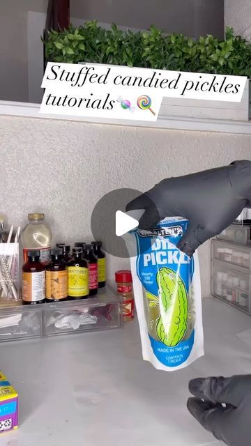 22K views · 1.5K likes | Myrtra hatten on Instagram: "Stuffed candied pickle tutorial 🤣🤣🤣🤣🤣 #fyp #funnyvideos #voiceover" Chocolate Covered Pickles, Candied Pickles, Stuffed Pickles, Candy Pickles, Pickle Candy, December 23, Pickles, Funny Gif, Snacks