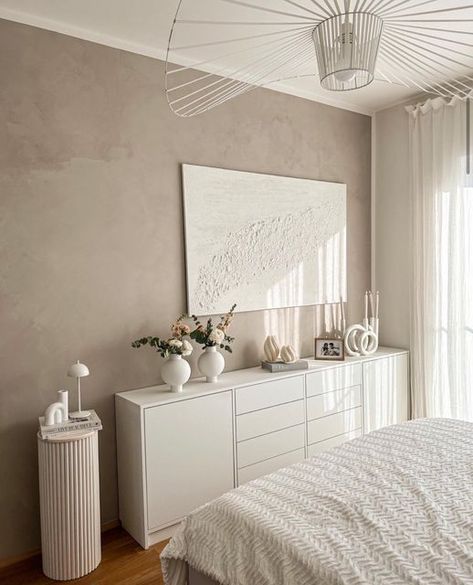 Master Bedrooms Limewash, One Colored Wall Bedroom, Beige Bedroom Decor Ideas, Bedroom Beige Ideas, Neutral Walls Bedroom, Bedroom Ideas Limewash, Like Wash Bedroom, Sand And White Bedroom, Neutral Bedroom Walls