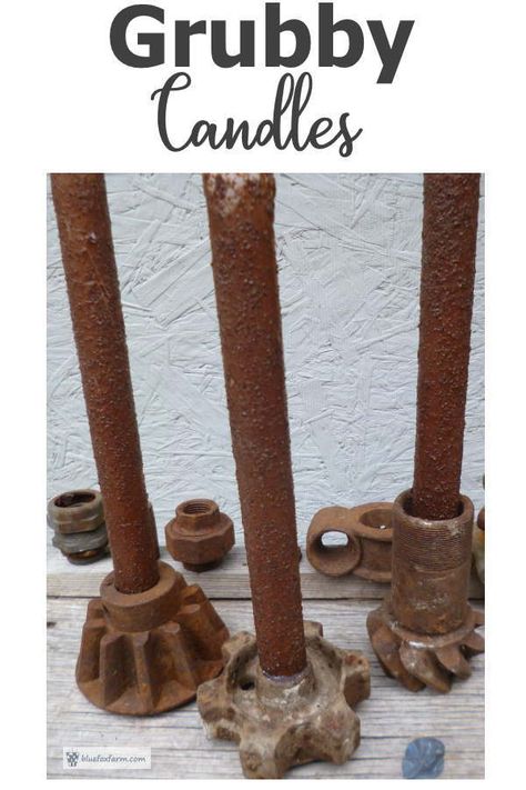 How To Make Primitive Candles, Diy Primitive Candles, Grunge Candles, Grunge Candle, Primitive Crafts Diy, Rustic Porch Decor, Early American Decorating, Grubby Candles, Grungy Candles