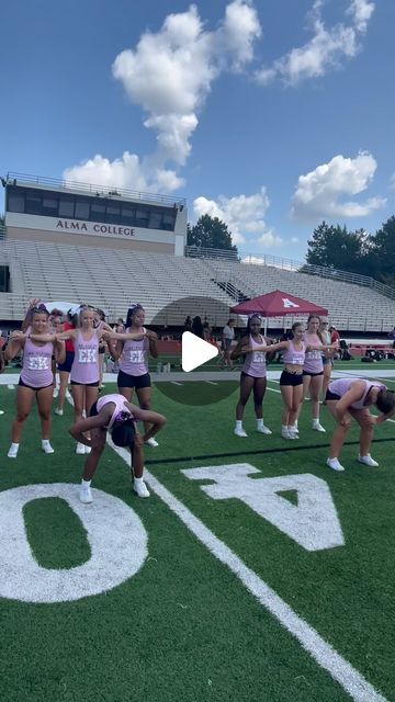 EK Cheer on Instagram: "Another video from camp because who doesn’t love new stunts! 🤍  #cheer #cheerleading #sideline #sidelinecheer #stunts #stunting #varsity #eastkentwoodhighschool #eastkentwood" Youth Cheer Stunts, Easy Cheer Stunts For Beginners, Cheer Stunts Middle School, Stunts Cheer, Easy Cheerleading Stunts, Easy Cheer Stunts, Easy Cheers, Cool Cheer Stunts, Cheerleading Stunts