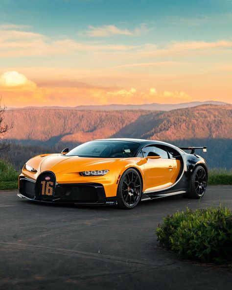 2023 Bugatti Chiron Pur Sport Buggati Chiron Sport 300+, Chiron Pur Sport Wallpaper, Bugatti Chiron Pur Sport, Chiron Pur Sport, Sport Wallpaper, Melon Cake, Wallpaper For Laptop, Tmax Yamaha, Cars Wallpapers