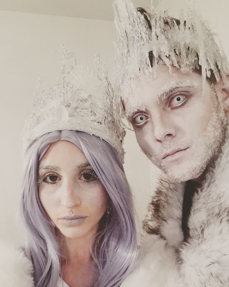 Ice Queen and King Couples Costume #halloweencostumes #icequeen #iceking Ice King Costume, King And Queen Costume, Halloween Block Party, King Costume, Couples Costume, Winter Face, Queen Makeup, Queen Costume, Ice King