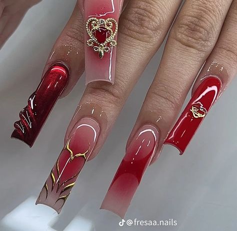 Nails Gold Design, Gold Design Nails, Ombre Nails Gold, Red Ombre Nails, Gold Acrylic Nails, Red Acrylic Nails, Punk Nails, Long Acrylic Nail Designs, Airbrush Nails