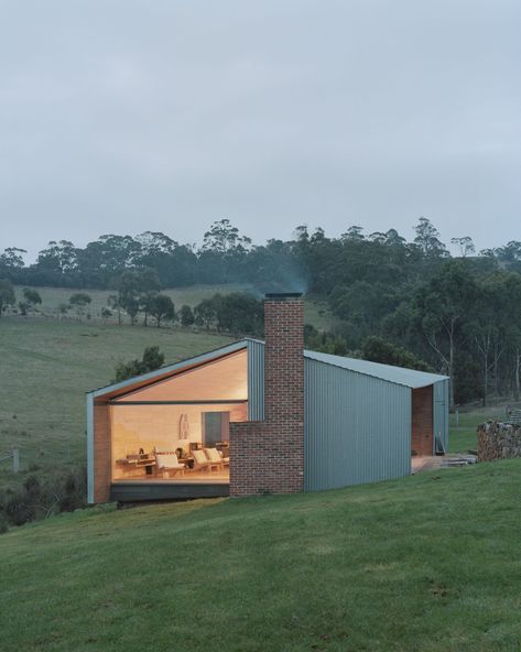 Scandinavian House Design, John Wardle, Bruny Island, Australian Architecture, The Local Project, Small Homes, Local Design, Scandinavian Home, The Ranch