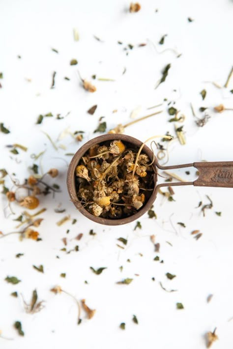 Tea Photography Ideas, Herbal Tea Photography, Health Benefits Of Tea, Photography Tea, Tea Photo, Tea Product, Benefits Of Tea, Tea Photography, Smoothie Bowl Healthy