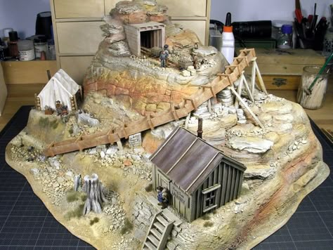 Gold Mine Diorama, Gold Rush Projects, Summer Lesson, Presentation Ideas For School, Railroad Pictures, Fairy Home, Area Models, Deco Nature, Model Train Scenery