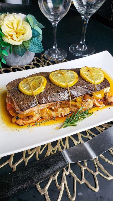 Mermaid Restaurant, Steak And Lobster Dinner, Whole Fish Recipes, Stuffed Fish, Grilled Seafood Recipes, Trini Food, Fish Fillets, Roast Recipe, Tasty Recipe