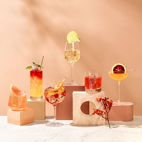 6 Champagne Cocktail Recipes From Moët & Chandon Korean Bbq Steak, Champagne Cocktail Recipes, Moet Rose, Creative Photography Logo, Chandon Rose, Champagne Recipes Cocktails, Passion Fruit Syrup, Moët Chandon, Bbq Steak