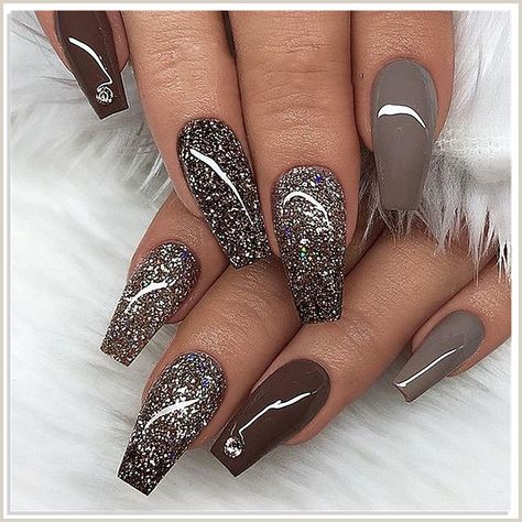 Take your style to the next level with black nail designs that are both versatile and chic. Acrylic Coffin Nails, Nails With Glitter, Her Nails, Acrylic Coffin, Nail Designs Glitter, Acrylic Nails Coffin, Coffin Nails Designs, Nail Polishes, Best Acrylic Nails