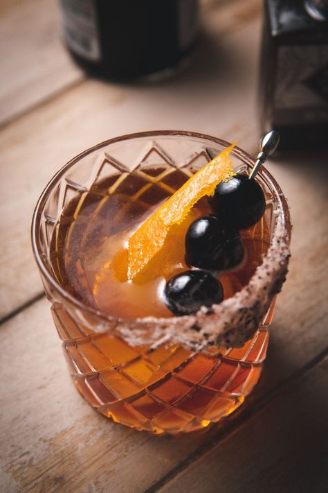 If you're looking for a black walnut bitters cocktail recipe, this Black Walnut Old Fashioned is the perfect cozy fall cocktail and a great alternative to a classic old fashioned when you're looking to spice things up a bit. It can be made with your favorite whiskey or bourbon and a few additional unique spirits, like black walnut bitters, that will make a great addition to your home bar. Bitters Cocktail Recipes, Black Walnut Bitters, Walnut Bitters, Best Punch Recipe, Unique Cocktail Recipes, Bourbon Recipes, Bitters Recipe, Manhattan Cocktail, Brown Sugar Syrup