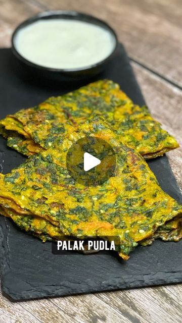 Palak Recipes Indian, Diet Salad Recipes, Haldi Powder, Gujarati Snacks, Vegetarian Recipes Dessert, Protein Recipe, Roti Recipe, More Veggies, Gram Flour