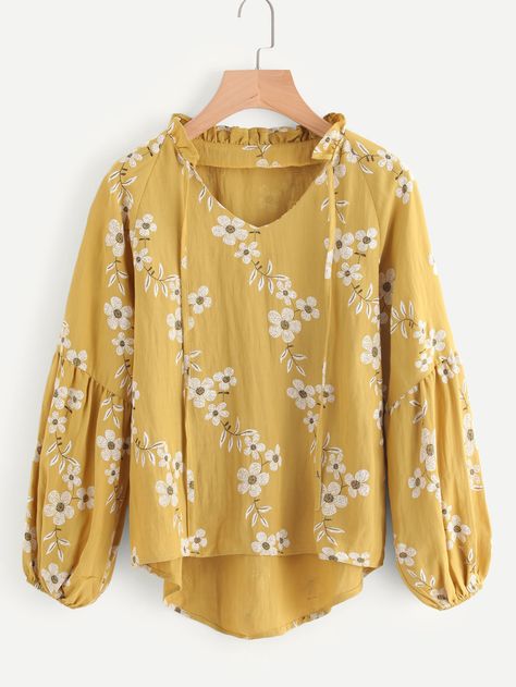 Shop V Neckline Floral Print Dip Hem Blouse online. SheIn offers V Neckline Floral Print Dip Hem Blouse & more to fit your fashionable needs. Modern Tops For Women, Sweater Sewing, Women Shirt Designs, Dip Hem Blouse, Lantern Sleeve Top, Fashion Tops Blouse, Hem Blouse, Top Shirt Women, Cute Blouses