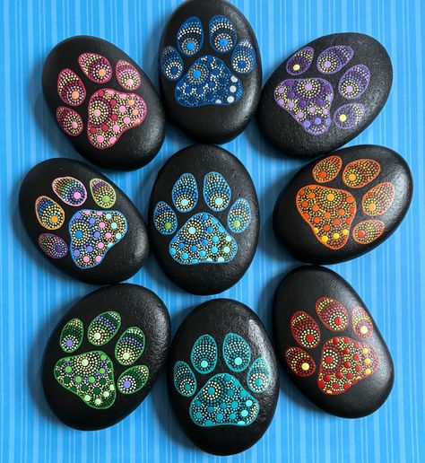 This Rocks & Geodes item by GardenCharmsbyKirsty has 350 favorites from Etsy shoppers. Ships from Wolfeboro, NH. Listed on Apr 27, 2024 Dot Painting Designs, Pet Rock Ideas, Dot Art Painting Patterns, Pebble Painting Ideas, Paw Painting, Painted Pebbles, Diy Rock Art, Paint Rocks, Pet Memorial Stones