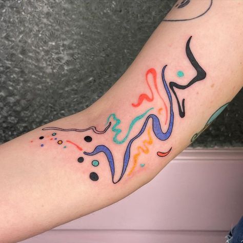 Color Lines Tattoo, Colorful Doodle Tattoo, Colorful Abstract Tattoo, Color Block Tattoo, Color Line Tattoo, Squiggle Tattoo, Funky Tattoo Ideas, Ca Tattoo, Blue Tattoos