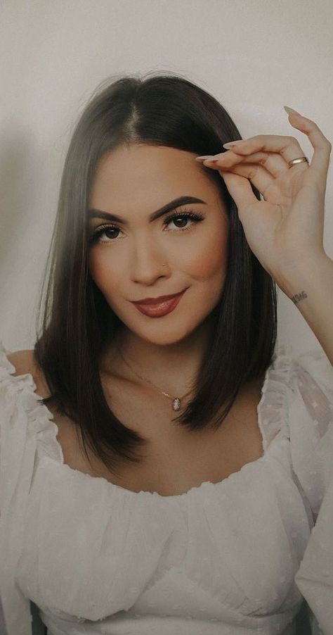 3. Long Bob Medium Length If you currently have long hair and looking for a trendy hairstyle but have a hairstyle that’s easier to... Brunette Lob Haircut, Long Lob Haircut, Long Bob Haircut With Layers, Lob Haircut Layered, Straight Wavy Hair, Lob Haircuts, Glamour Hair, A Hairstyle, Long Bob Haircuts