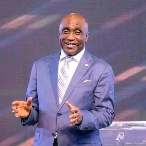 9News Nigeria “I don’t give people what I don’t want to wear, I gave the Man of God two suits, Suits worth 6,000 dollars per one. I Read more 9News Nigeria Pastor David Ibiyeomie, David Ibiyeomie, Man Of God, Mad Man, Port Harcourt, Comic Pictures, Godly Man, Life Story, The Kingdom Of God