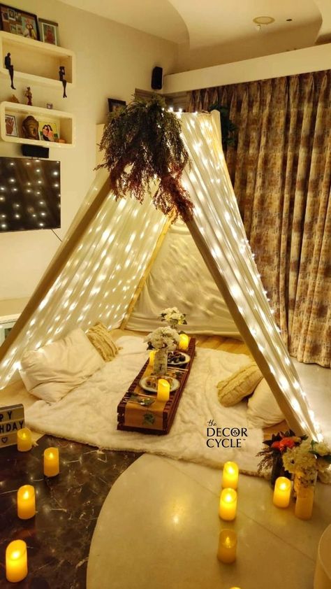 Date Ideas Movie Night, Cozy Date Night At Home Aesthetic, Date Night Set Up At Home, Birthday Setup For Boyfriend, Tent With Fairy Lights, Romantic At Home Dinner, Date Night Decor, Tee Pee Tent, Anniversary Dinner Ideas