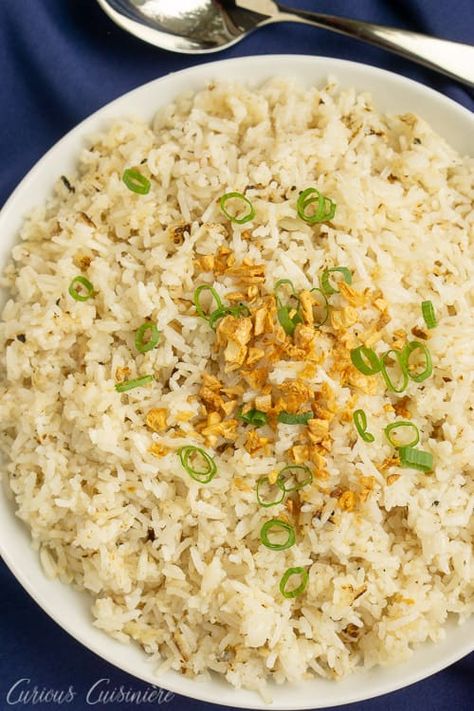 S Simple Fried Rice Recipe, Simple Fried Rice, Garlic Rice Recipes, Phillipino Food, Easy Filipino Recipes, Garlic Fried Rice, Garlic Rice, Mapo Tofu, Rice Side Dishes