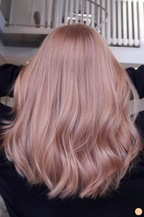 Blond Rose, Light Pink Hair, Pink Blonde Hair, Gold Hair Colors, Strawberry Blonde Hair Color, Strawberry Hair, Hair Color Rose Gold, Peach Hair, Hair Color Streaks