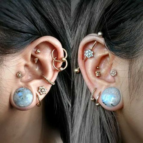 14mm Rainbow Moonstone Plugs! The flash looks better in real life. - Imgur Different Ear Piercings, Cool Ear Piercings, Pretty Ear Piercings, Cool Piercings, Cute Ear Piercings, Ear Style, Cute Piercings, Bar Stud Earrings, Body Piercings