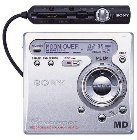 Sony MD R700PC From Lanzarote in the 90s. An excellent little recorder/player. Sony Minidisc, Grey Y2k, Old Computers, Audio Player, Record Players, New Works, Cool Tech, Cd Player, Cool Inventions