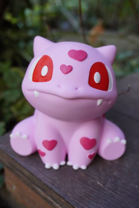 Bulbasaur Valentine Figurine, Cute Figurine, Valentines Gift, Pink Pokemon - Etsy Bulbasaur Valentine, Valentine Pokemon, Valentines Clay Ideas, Valentines Pokemon, Pokemon Valentines, Pokemon Clay, Modeling Clay Ideas, Pink Pokemon, Clay Pokemon