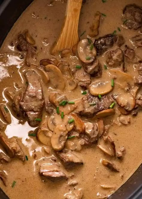 Stew Meat Slow Cooker, Beef Stroganoff Stew, Recipetineats Recipes, Recipe With Stew Meat, Crock Pot Stroganoff, Traditional Beef Stroganoff, Beef Stroganoff Crockpot, Beef Stroganoff Recipe, Beef Stroganoff Easy