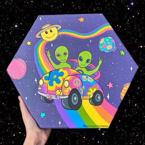 Lisa Frank Alien, Alien Painting, Hexagon Canvas, Lisa Frank Inspired, Painted Vinyl Records, Record Painting, Trippy Artwork, Trippy Drawings, Inspired Painting