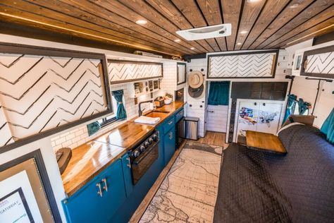 Ambulance Conversion Interior, Ambulance Camper, Ambulance Conversion, Camper Diy, Laundry Chute, Off Road Camper Trailer, Conversion Van, Tiny House Talk, Convertible Bed