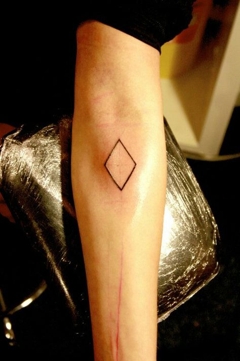 Rhombus Tattoo, Bff Tats, Chicago Tattoo, Flash Photos, Shape Tattoo, Diamond Tattoos, Bad Tattoos, Body Modifications, Body Language