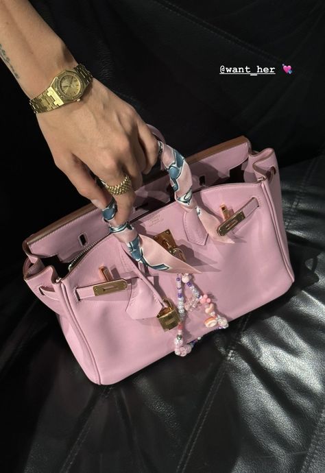 Luxury Lifestyle Pink, Pink Kelly Bag, Hermes Wishlist, Hermes Aesthetic, Low Exposure, Dream Bags, Girly Bags, Jane Birkin, Bag Charms