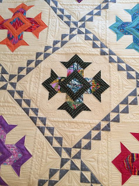 God's Eye, Gods Eye, Quilt Projects, Quilt Block, Quilt Ideas, Quilt Pattern, Quilting Projects, Fabric Crafts, Quilt Blocks