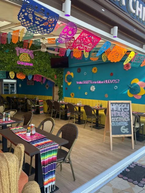 Mexican Theme Restaurant, Fancy Mexican Restaurant, Mexican Restaurant Decor Interior Design, Tacos Bar, Inside Airport, Mexican Coffee Shop, Taqueria Design, Food Trucks Ideas, 1930s Interior Design