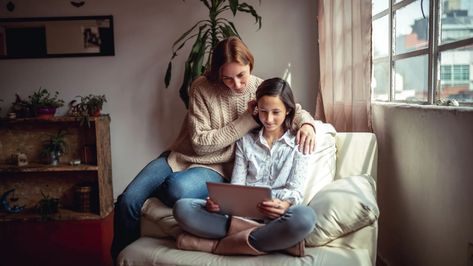 These research-backed strategies can help students feel connected during a time of physical isolation. Grouping Students, Class Meetings, Parenting Organization, Higher Order Thinking, Blended Learning, Learning Science, Emotional Development, Emotional Wellness, Distance Learning