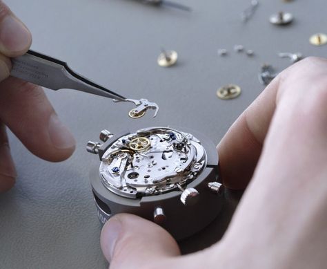 Why Swiss watchmakers won't be worried about the Apple Watch – for the time being Best Hobbies For Men, Swiss Automatic Watches, Watch Making, Hobbies For Men, How To Make Labels, Tag Heuer Watch, Swiss Watch, Luxury Timepieces, Wearable Device