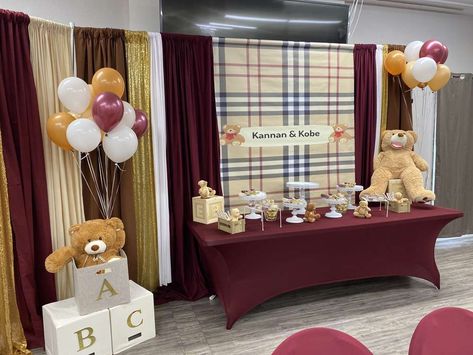 BurBEARY Babyshower | CatchMyParty.com Burberry Baby Shower Ideas, Burberry Birthday, Baby Shower Teddy Bear, Burberry Baby, Wedding Cake Alternatives, Burberry Print, Burberry Plaid, Baby Shower Party Ideas, Plaid Baby