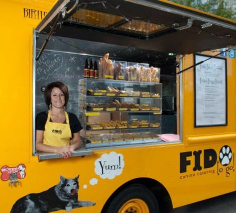 Yes theres a food truck for the dogs too. #dogs #foodtruck #foodtrailer #concessionstrailer #concessionstand #dogfood by meals.with.wheels Food Cart Business, Food Truck Festival, Dog Cafe, Dog Business, Dog Bakery, Food Truck Design, Food Photography Tips, Dog Birthday Party, Food Cart