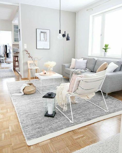 Simple Living Room Decor, Deco Rose, Lounge Design, Nordic Home, Apartment Living Room, Minimalist Living Room, Cheap Home Decor, Interior Design Trends, Living Room Interior