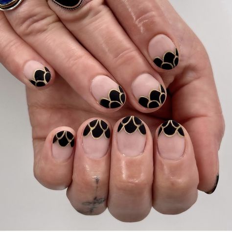 1920s Nails Roaring 20s, 1920 Nails, Roaring 20s Nails, Matte Nails Gel, 1920s Nails, Art Deco Nail Art, French Nails Art, Roaring 20s Style, Nails Black French