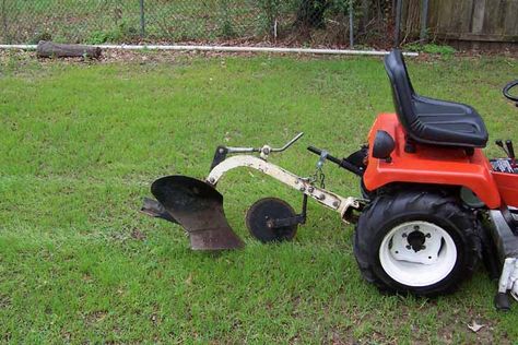 Recently acquired an AC moldboard plow serial no 09701219 with the square style sleeve hitch and have many questions. Description from michaelstractors.com. I searched for this on bing.com/images Diy Cart, Atv Plow, David Bradley, Pat Pat, Tractor Idea, Tractor Implements, Homestead Farm, Tractor Attachments, Kubota Tractors