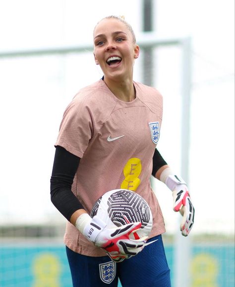 Ellie Roebuck, England Ladies Football, Football Love, Soccer, Football, American Football